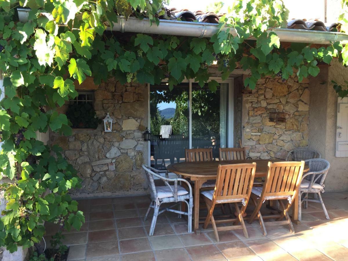 Maset Des Amandiers Cotignac Exterior foto